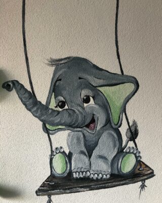 Weer een kinderkamer mogen opvrolijken met dit lieve olifantje. 

www.marielleveldwijk.nl

#muurschildering #painting #epe #kinderkamer #schildering #babykamer #kinderkamerinspiratie #muurdecoratie