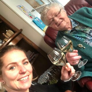 Wat je in je hart bewaart, raak je nooit meer kwijt♥️💫

22-10-2021✝️
