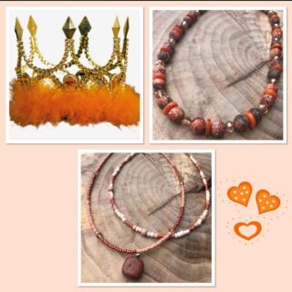 Wat zijn jullie plannen op Koningsdag a la Corona? Trekken jullie je oranje outfit aan? Ons gouden kroontje komt gewoon uit de kast en wat is er nou mooier om dat te combineren met een van deze prachtige kettingen.🧡#maliefs #creativethings #sieraden #koningsdag #webshop